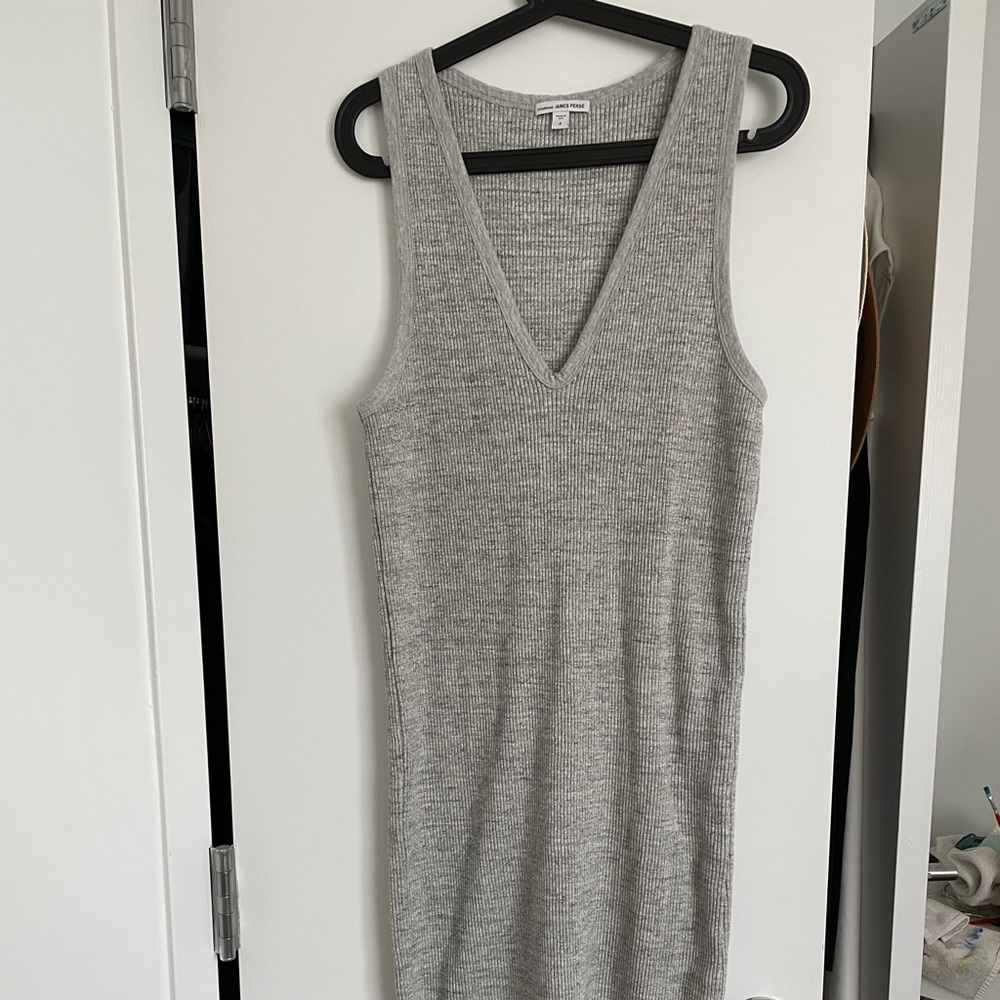 James Peres long (sweater like material)